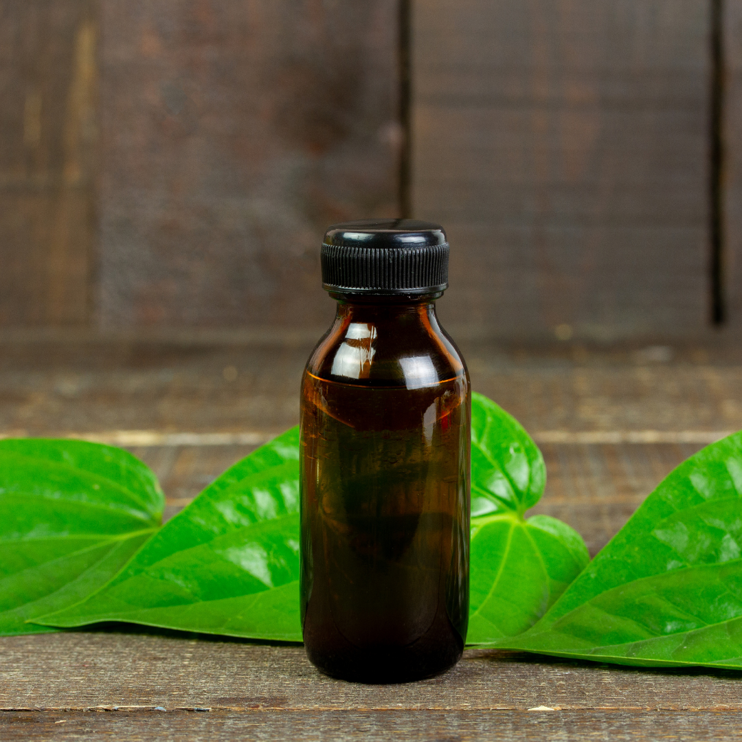 Betel Leaf Oil / Piper Betle